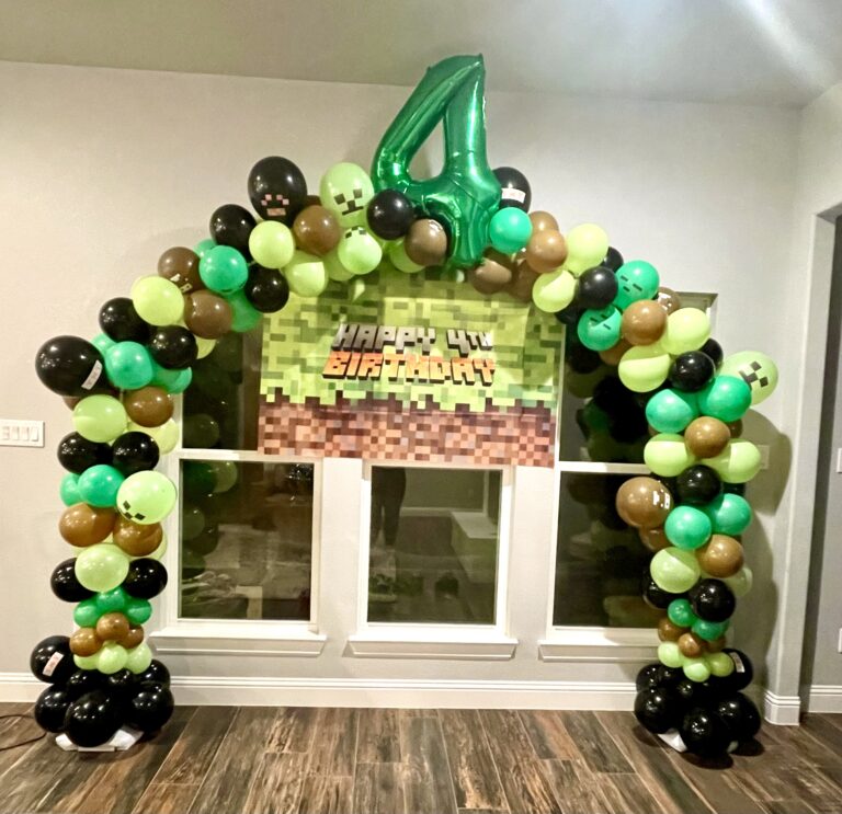 Minecraft Balloon Arch